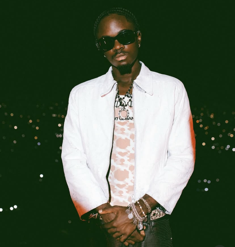 DOWNLOAD MP3 : Yaw Tog – Empty Seats