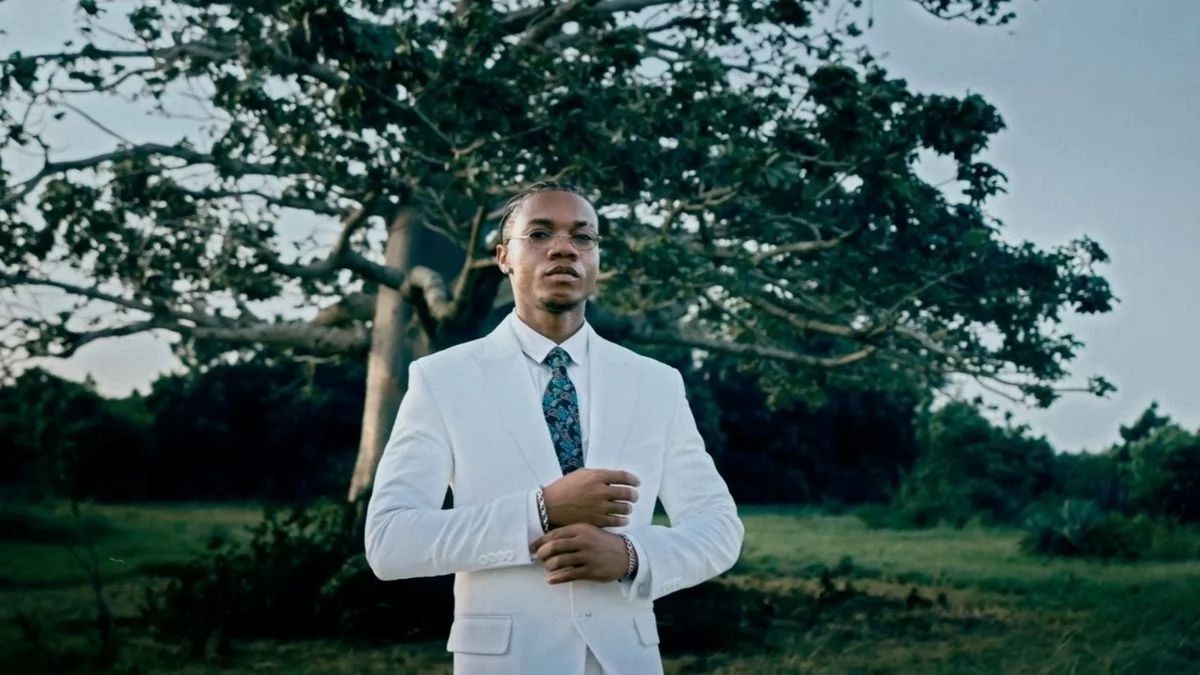 KiDi Releases Official Visualizer for ‘Crazy World’